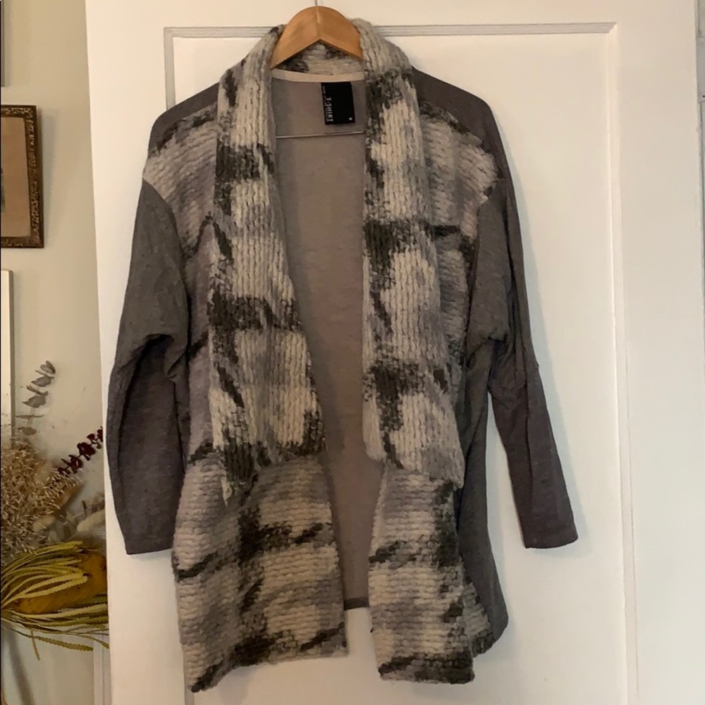 SOLD Cotton/wool t-shirt like open sweater